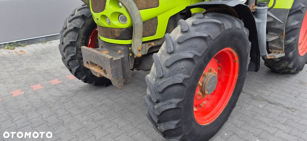 Claas Ares 567 ATX Ładowacz tur MAILLEUX U310 - 2