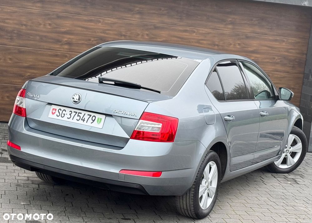 Skoda Octavia 1.8 TSI Green tec DSG Elegance - 9