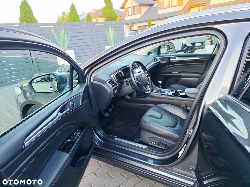 Ford Mondeo Turnier 1.6 TDCi ECOnetic Start-Stopp Titanium - 39