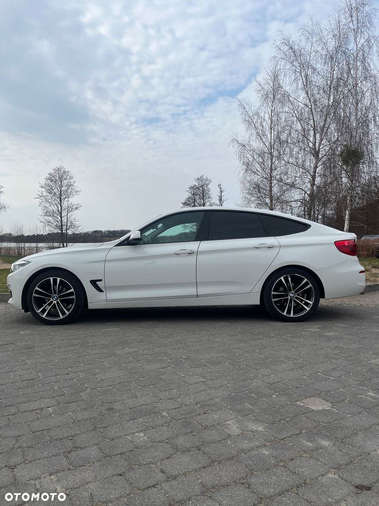 BMW 3GT 320i - 15