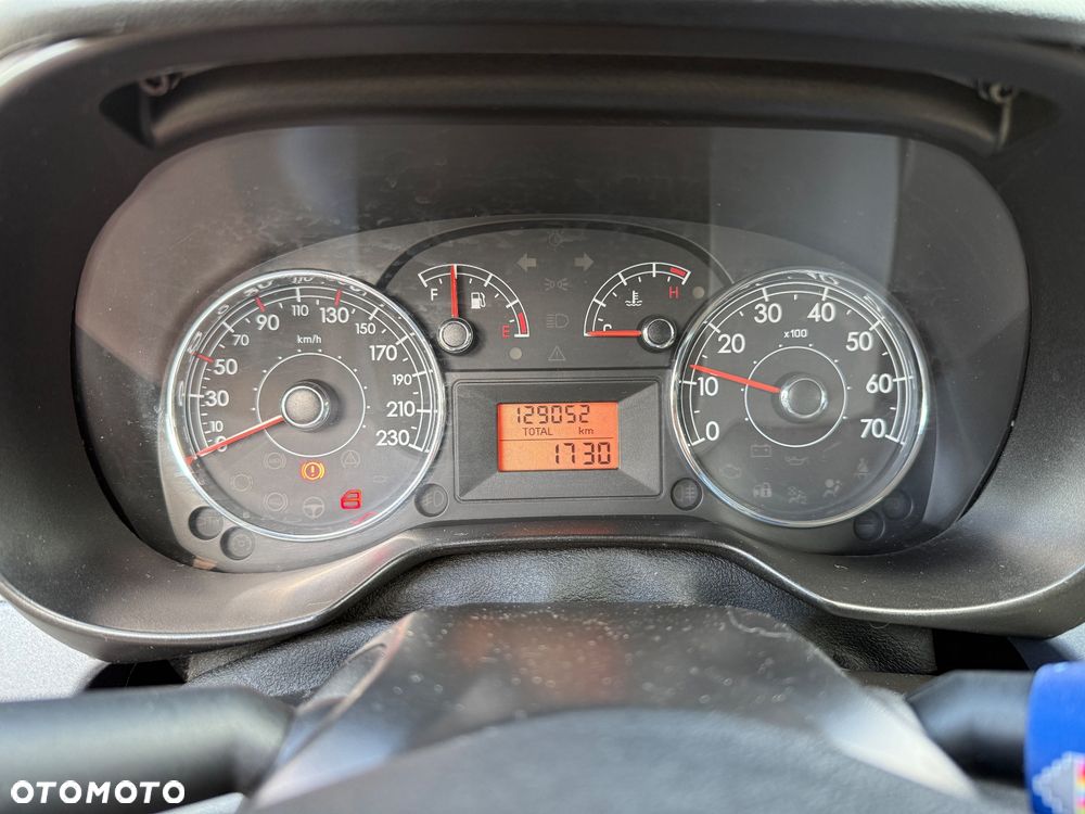 Fiat Punto 1.2 8V - 5