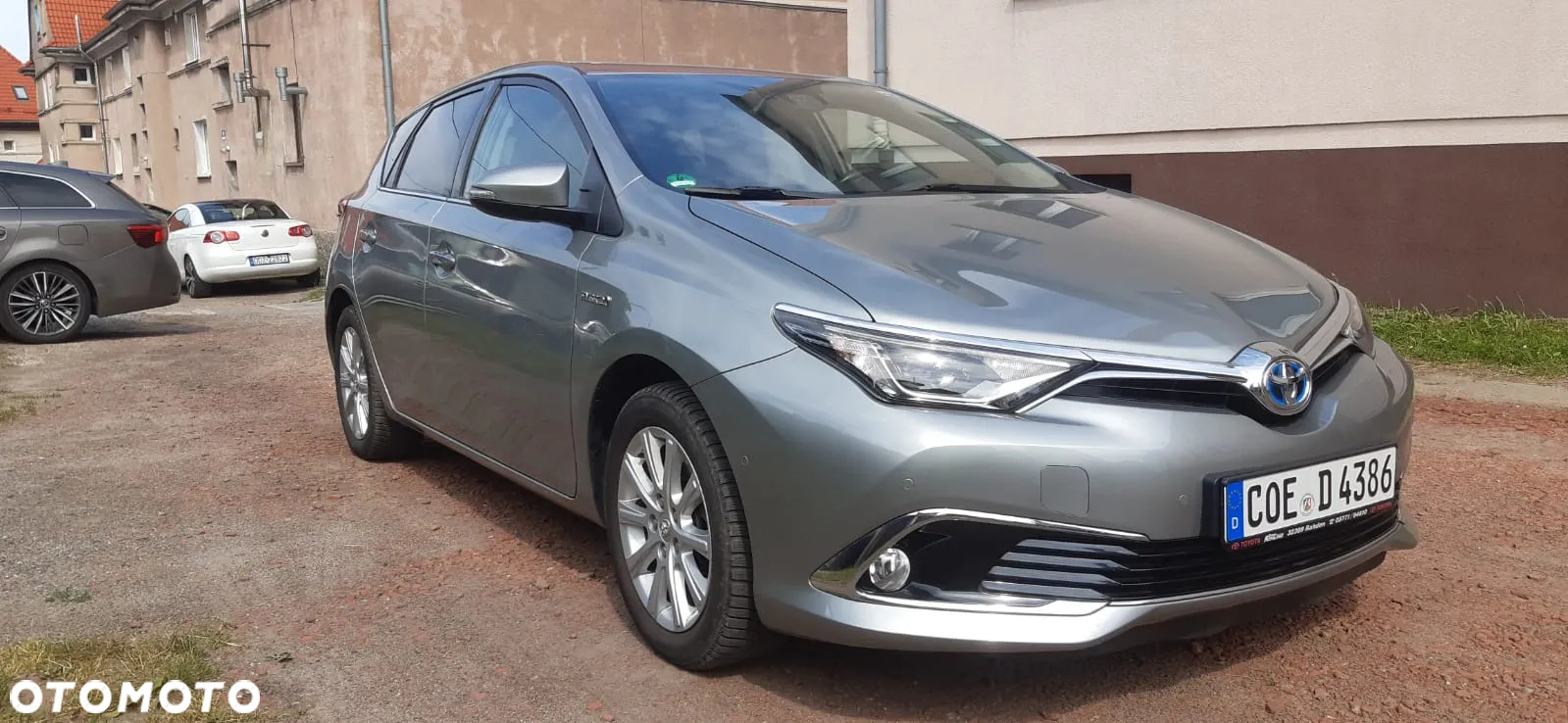 Toyota Auris 1.8 VVT-i Hybrid Automatik Executive - 2