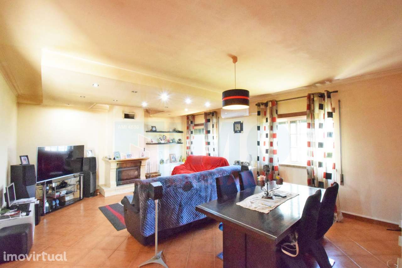 Andar Moradia V3 c/ Terraço e Garagem - Penedos Altos - Grande imagem: 3/28