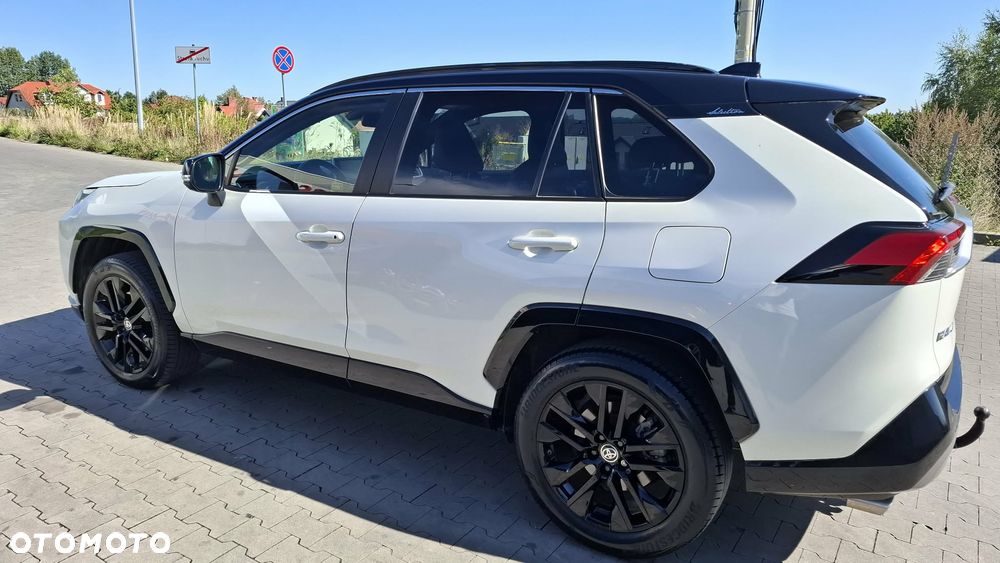 Toyota RAV4 - 16