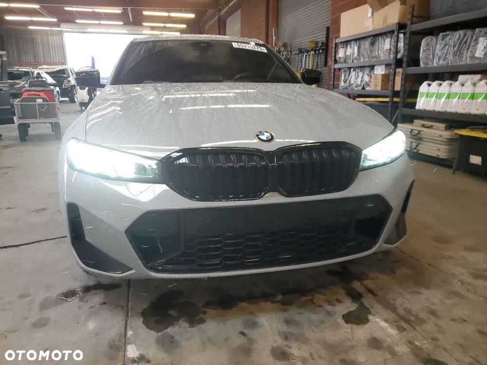 BMW Seria 3 330i M Sport - 2