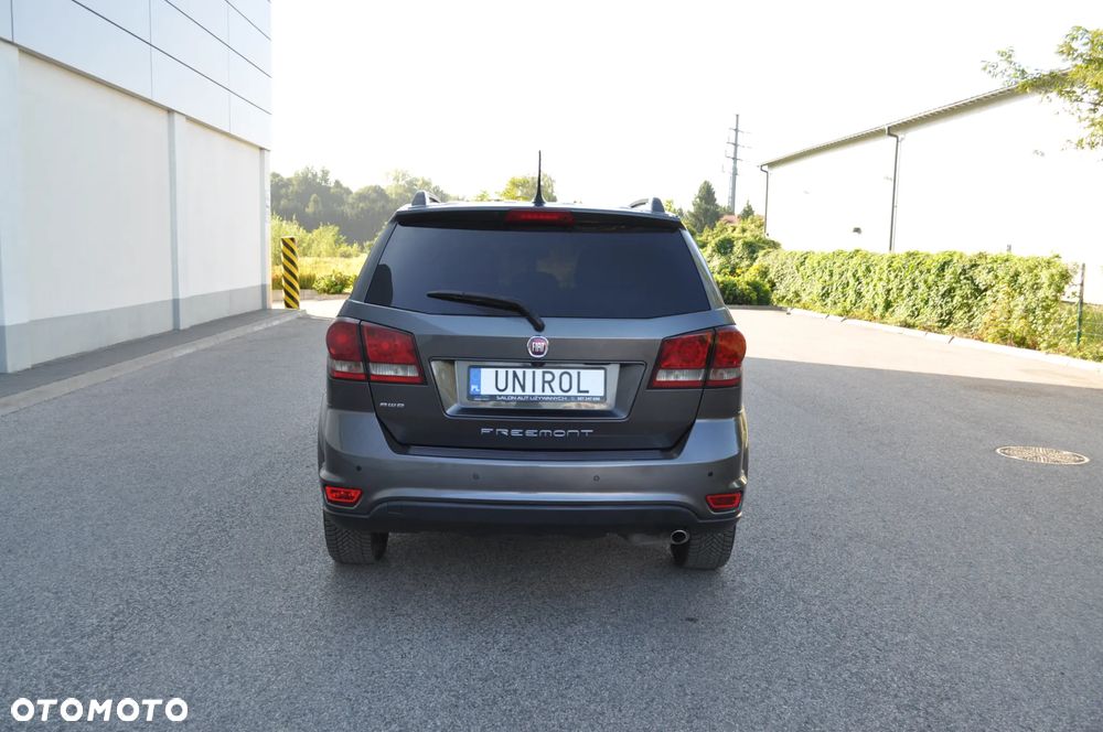 Fiat Freemont 2.0 Multijet Black Code AWD - 8