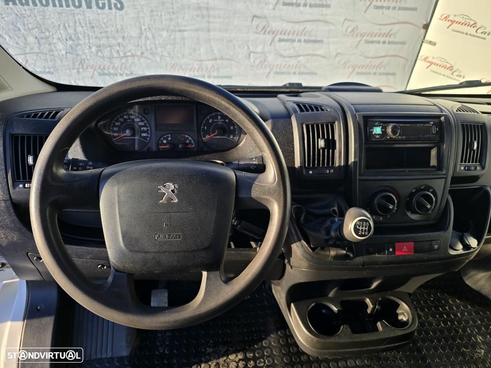 Peugeot Boxer 2.0 BlueHDi Caixa Aberta 3Lug. - 17