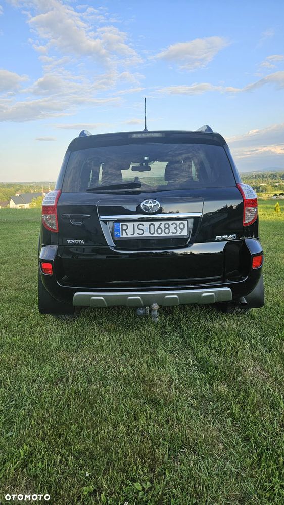 Toyota RAV4 2.2 D-CAT 2010 - 8