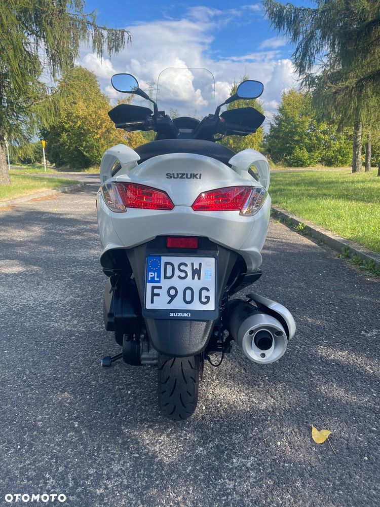Suzuki Burgman - 14