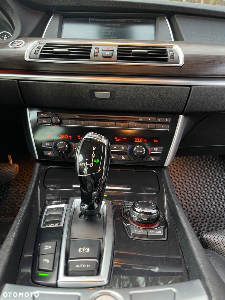 BMW 5GT 530d xDrive - 13