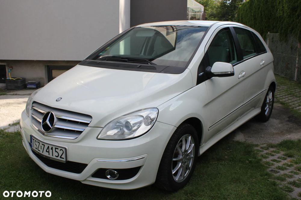 Mercedes-Benz Klasa B 150 BlueEffICIENCY - 1