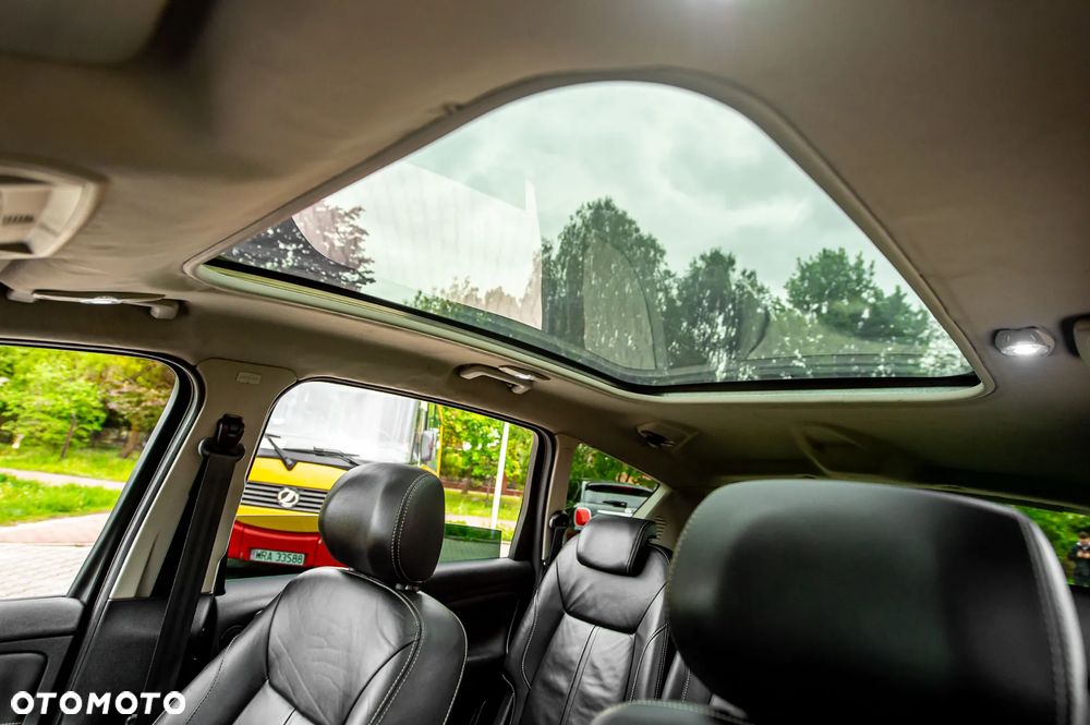 Ford S-Max 2.0 TDCi DPF Titanium - 29