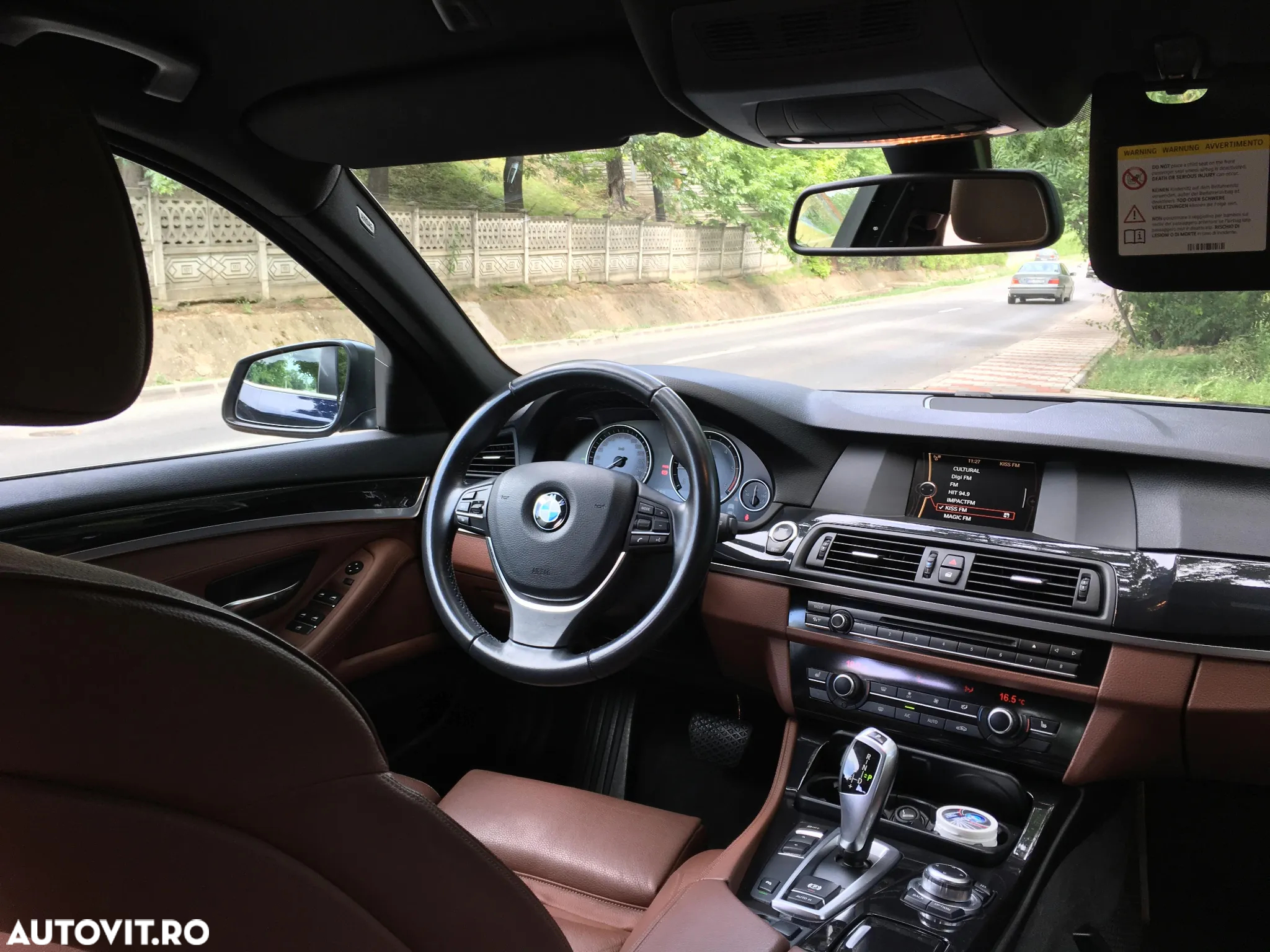 BMW Seria 5 520d - 14