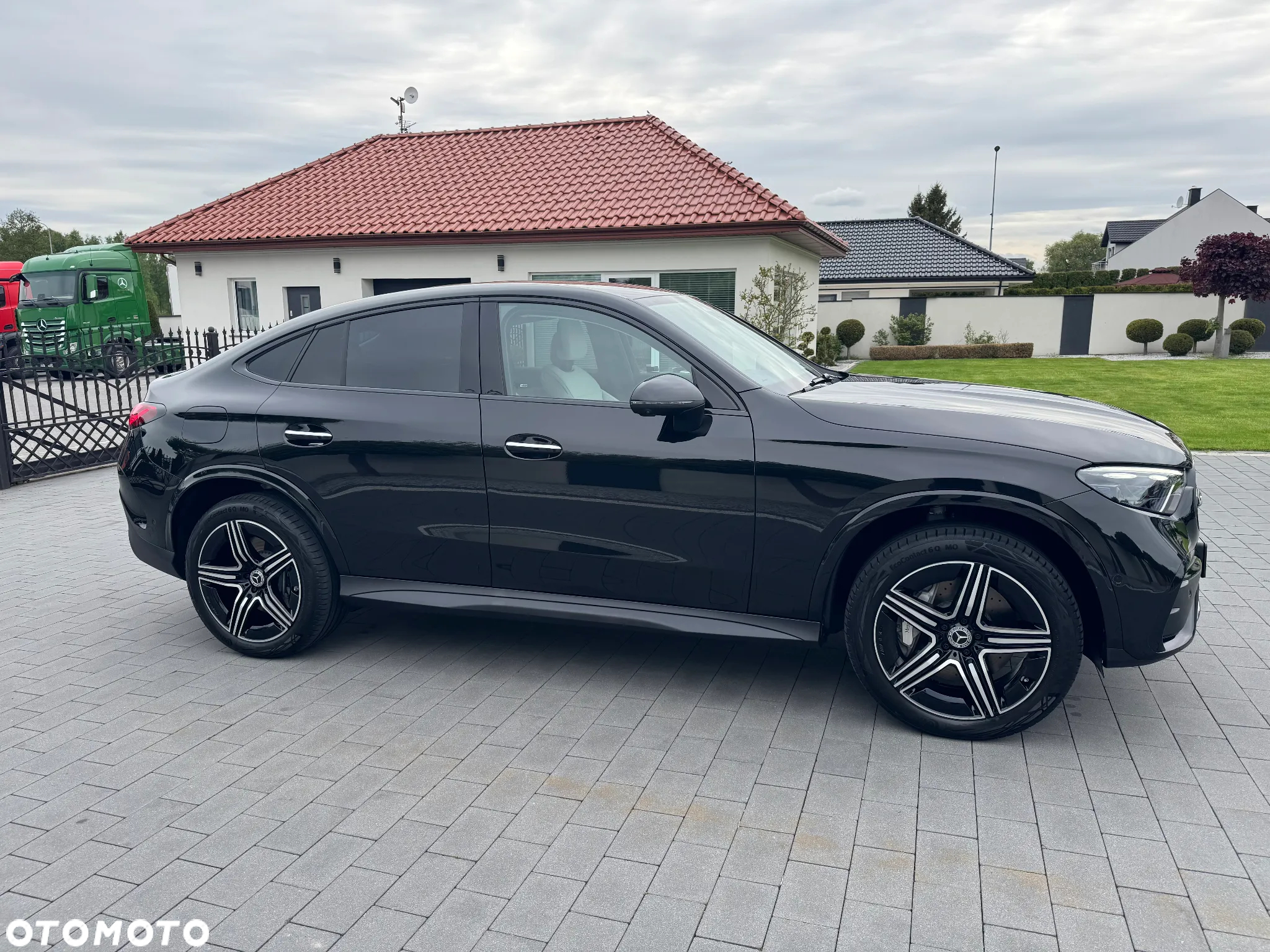 Mercedes-Benz GLC Coupe 300 de PHEV 4-Matic AMG Line - 6