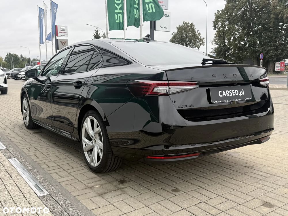Skoda Superb 2.0 TSI Sportline DSG - 9