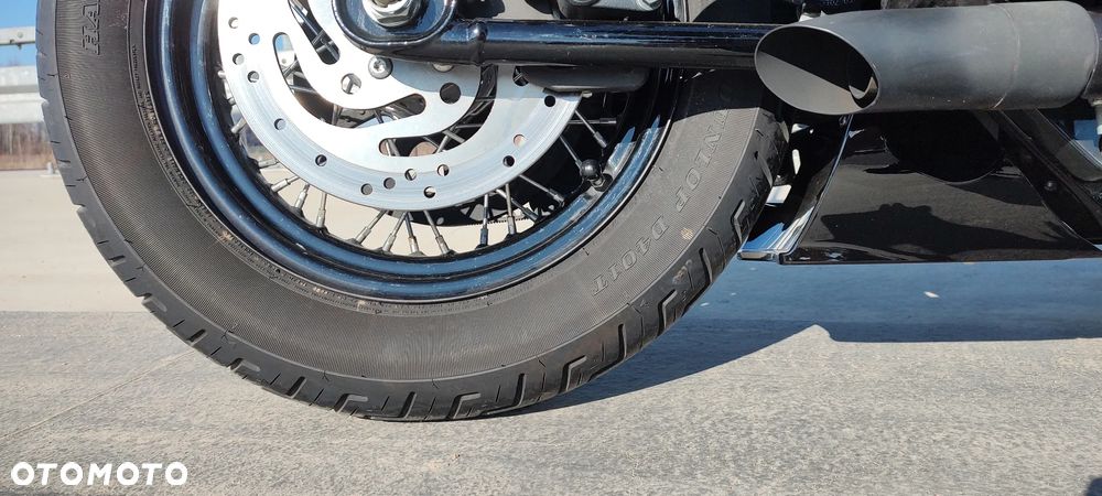 Harley-Davidson Softail Street Bob - 17
