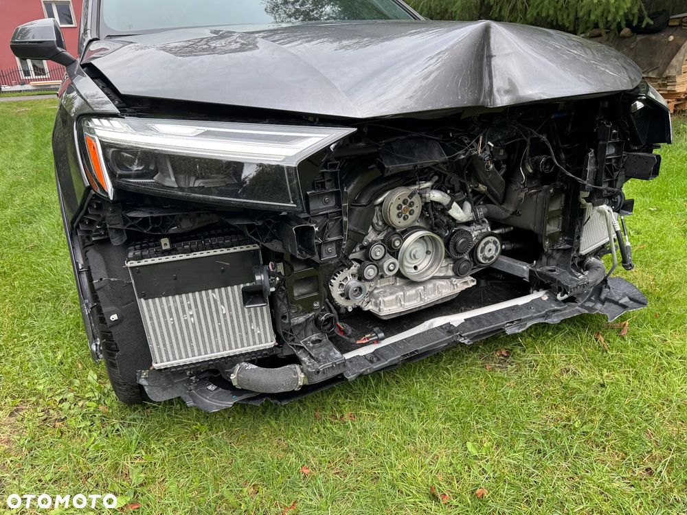 Audi Q7 TFSI mHEV 250 kW Quattro Tiptr - 13