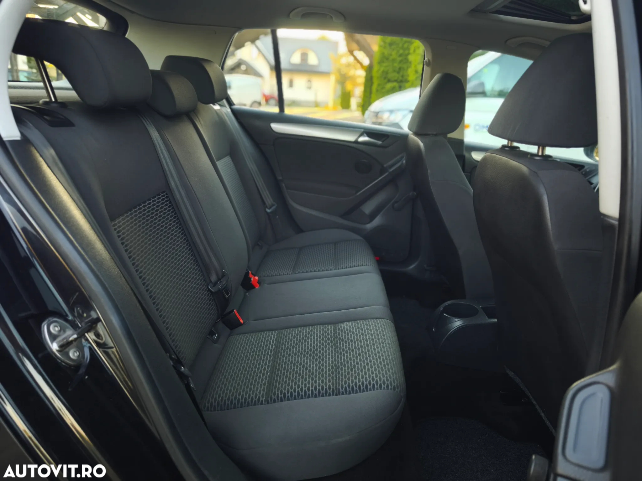 Volkswagen Golf - 8