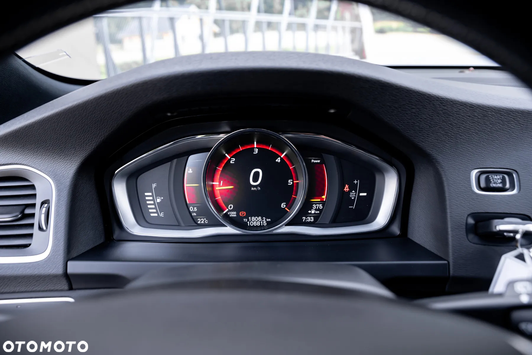 Volvo V60 D4 Drive-E R-Design Kinetic - 23