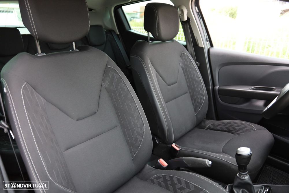 Renault Clio 1.5 dCi Limited EDition - 12