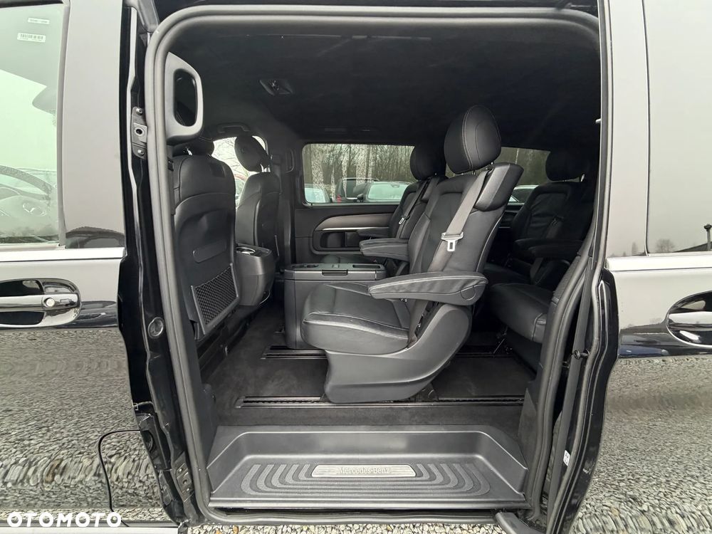 Mercedes-Benz Klasa V 300 d Extralang 4Matic 9G-TRONIC Avantgarde Edition - 29