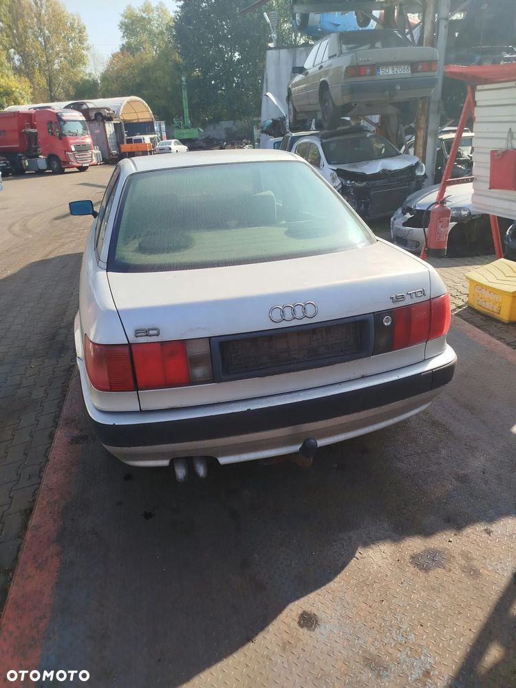 Audi 80 na części. - 9