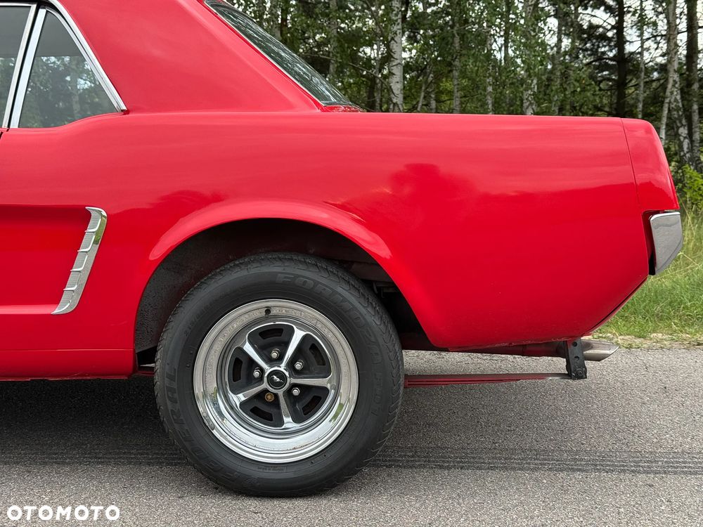 Ford Mustang - 20