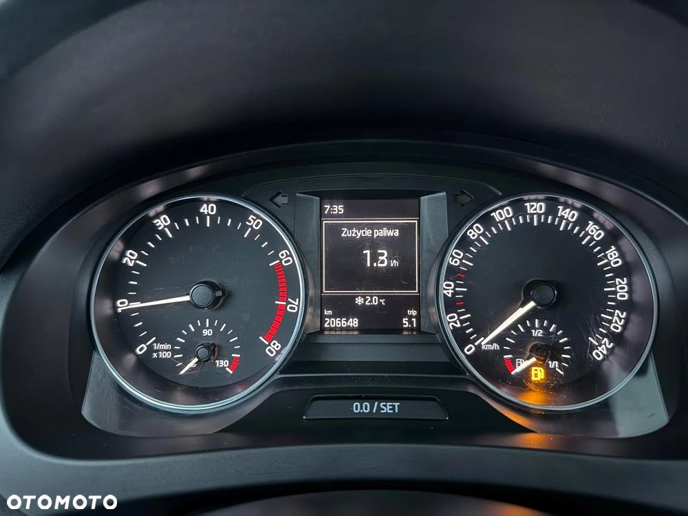 Skoda RAPID 1.2 TSI Style - 21