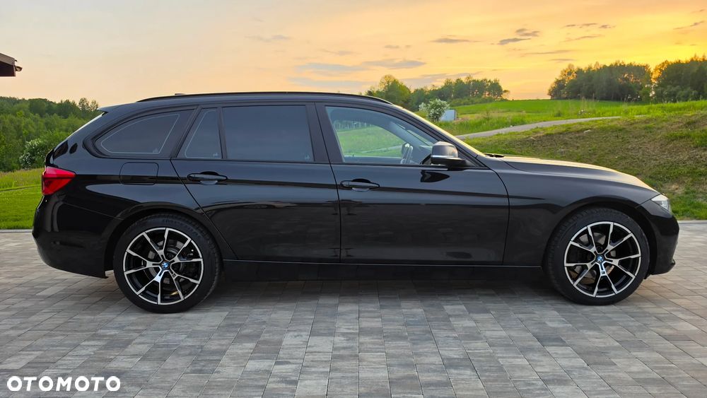 BMW Seria 3 320d xDrive Advantage sport - 35
