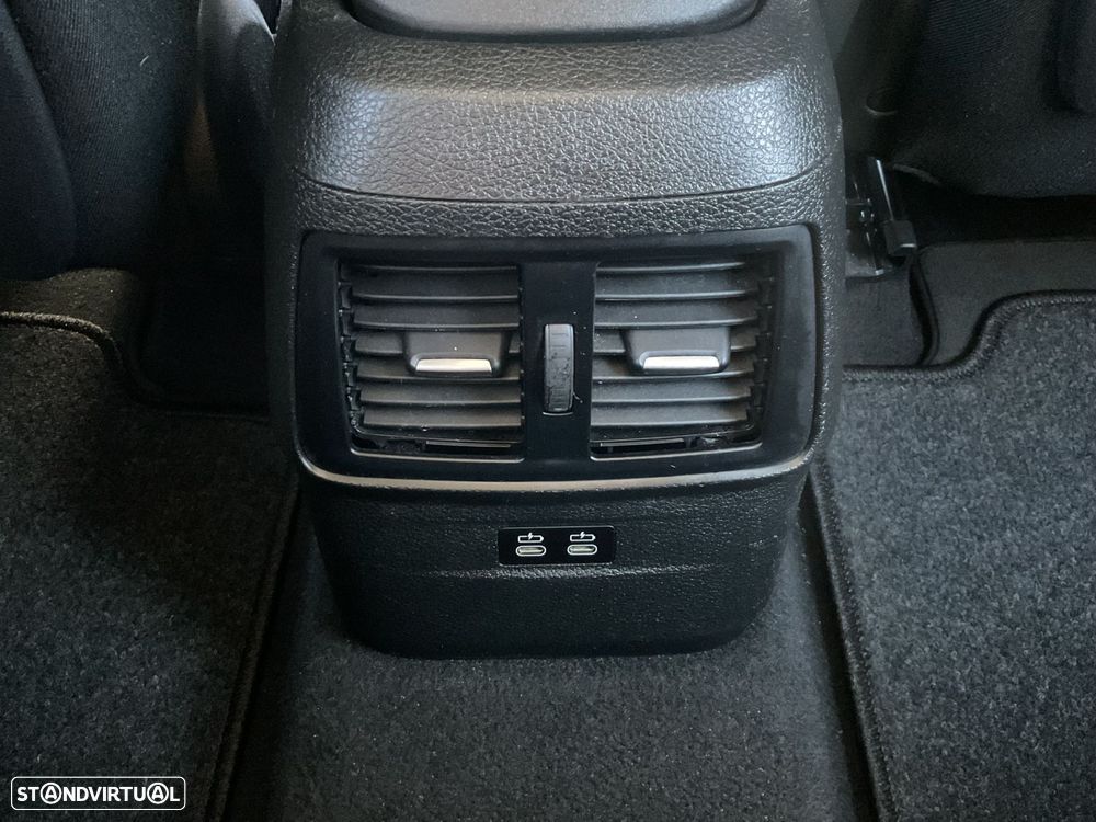 BMW 216 Gran Tourer i 7L - 39