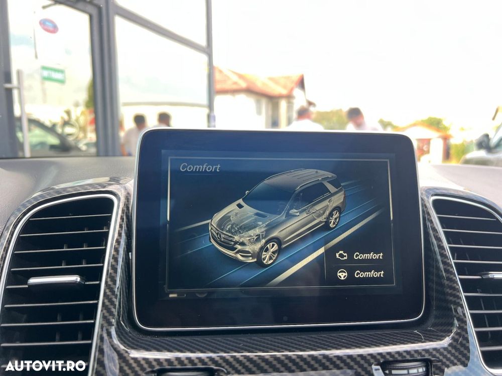 Mercedes-Benz GLE - 29