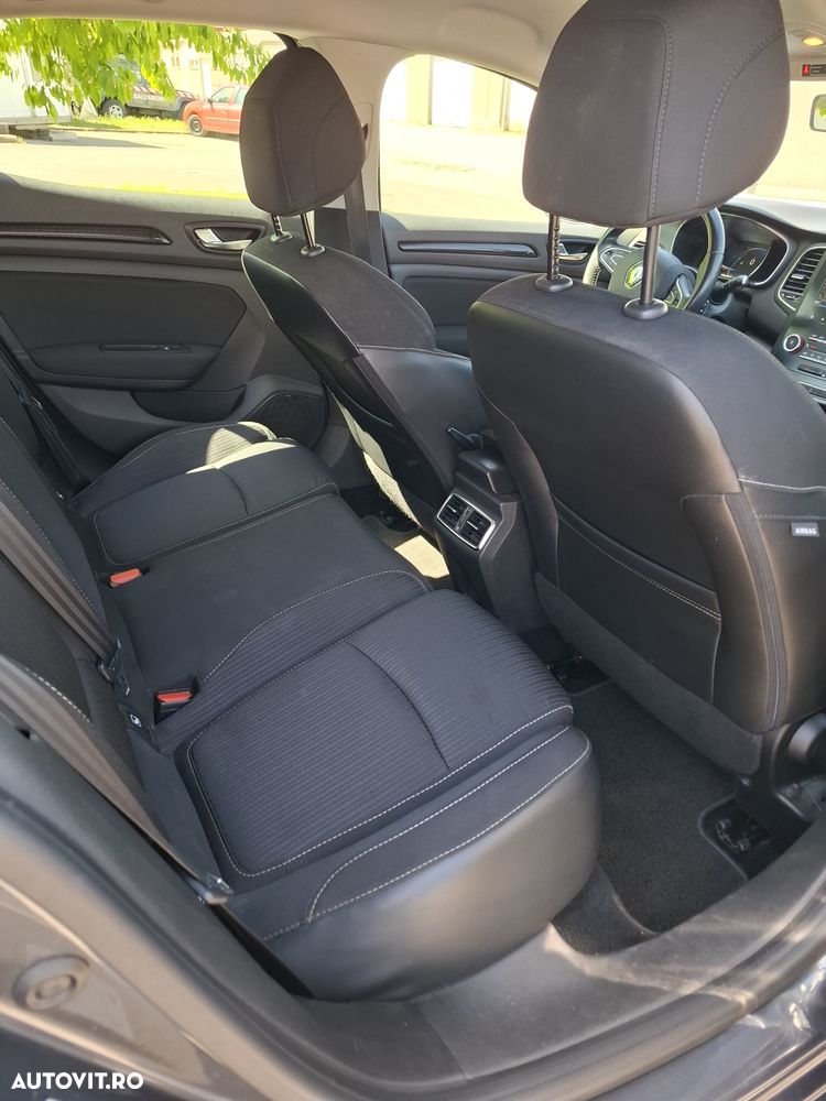 Renault Megane - 7