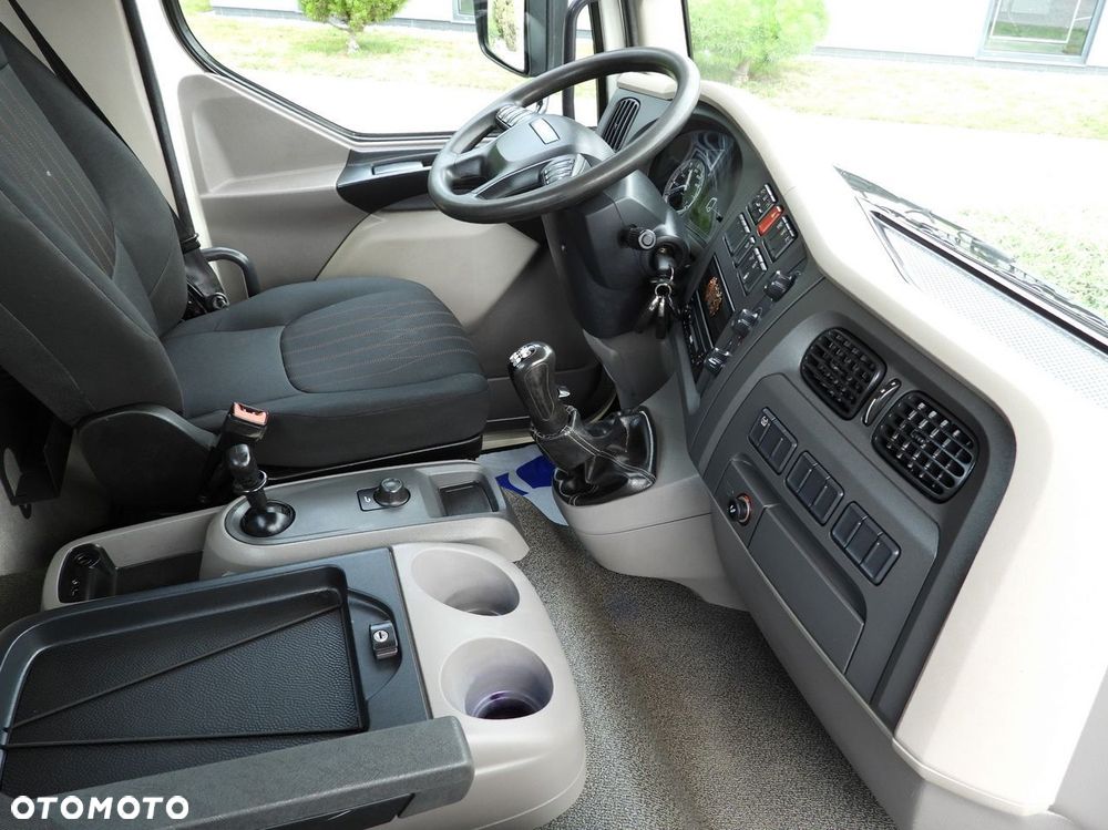 DAF LF 230  BRAMOWIEC / HAKOWIEC TEMPOMAT LEDY BLIŹNIACZE KOŁA KLIMATYZACJA  230KM - 41