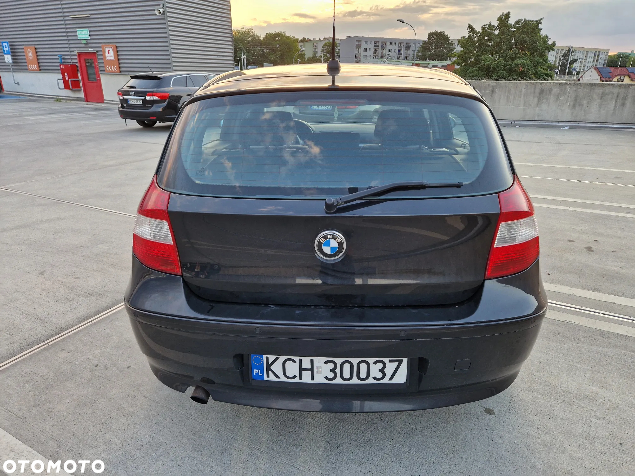 BMW Seria 1 120i - 7