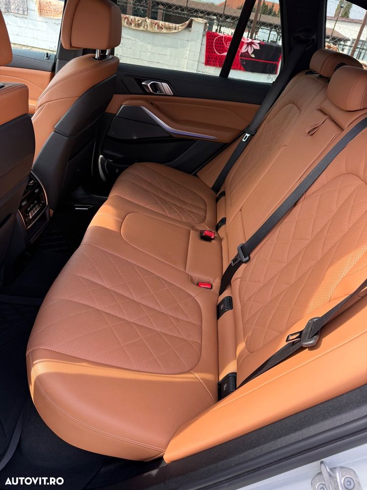 BMW X5 xDrive40i - 8