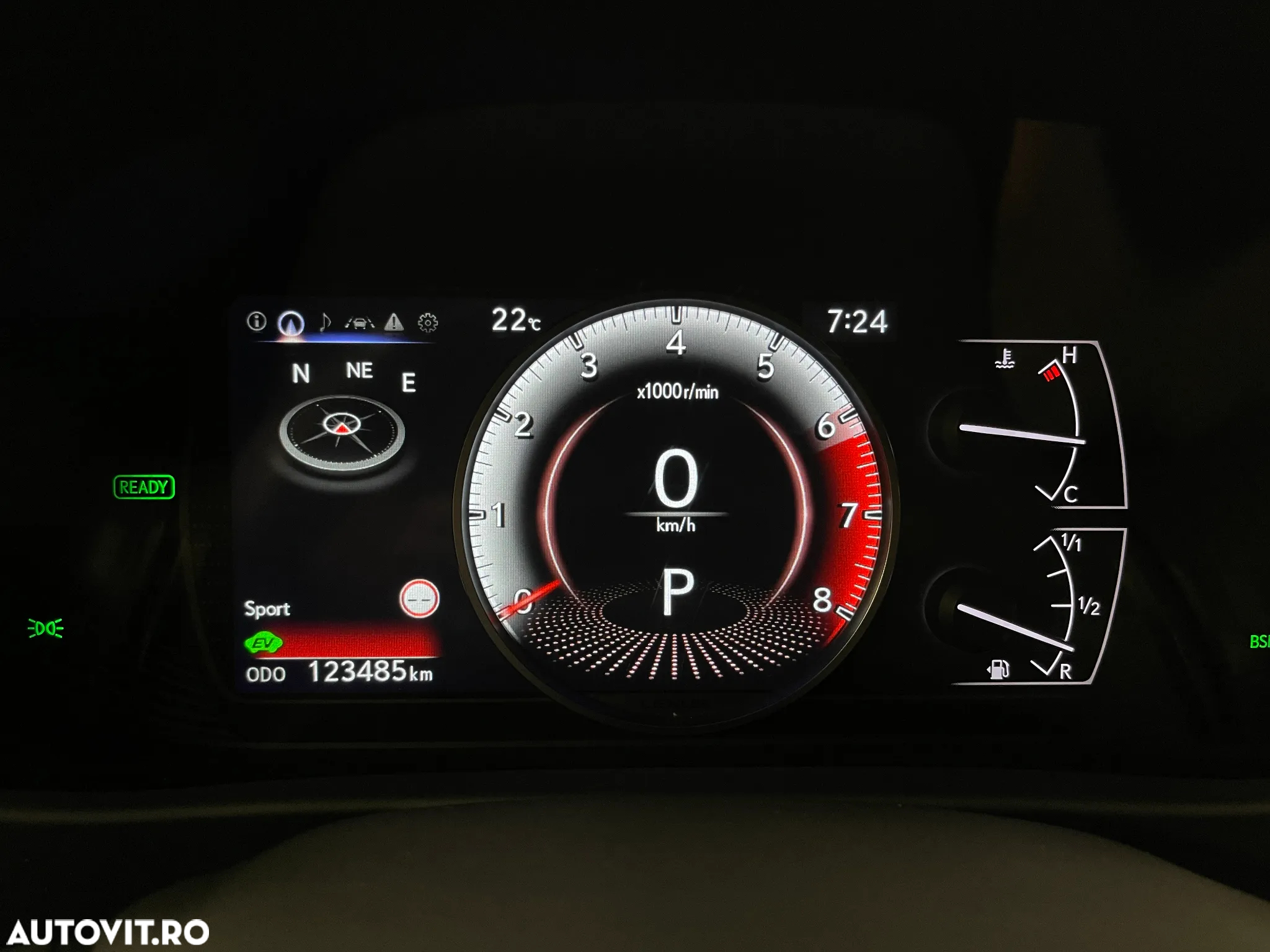 Lexus UX 250h 2.0L HEV 20H- (178 HP) 4X4 CVT Executive - 31
