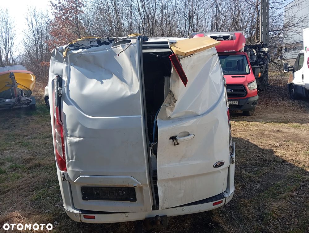 Ford Custom sport - 10