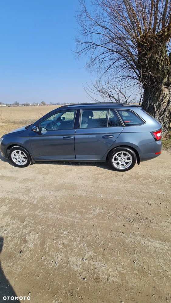 Skoda Fabia 1.0 TSI Active - 4