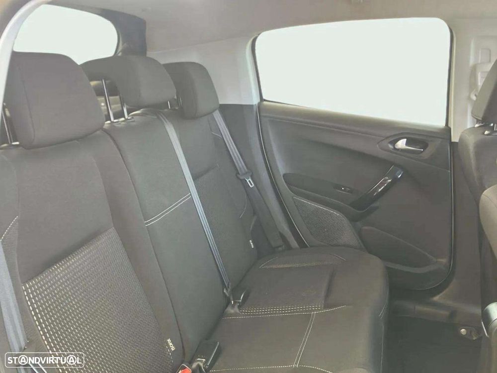 Peugeot 208 1.2 PureTech Allure EAT6 - 15