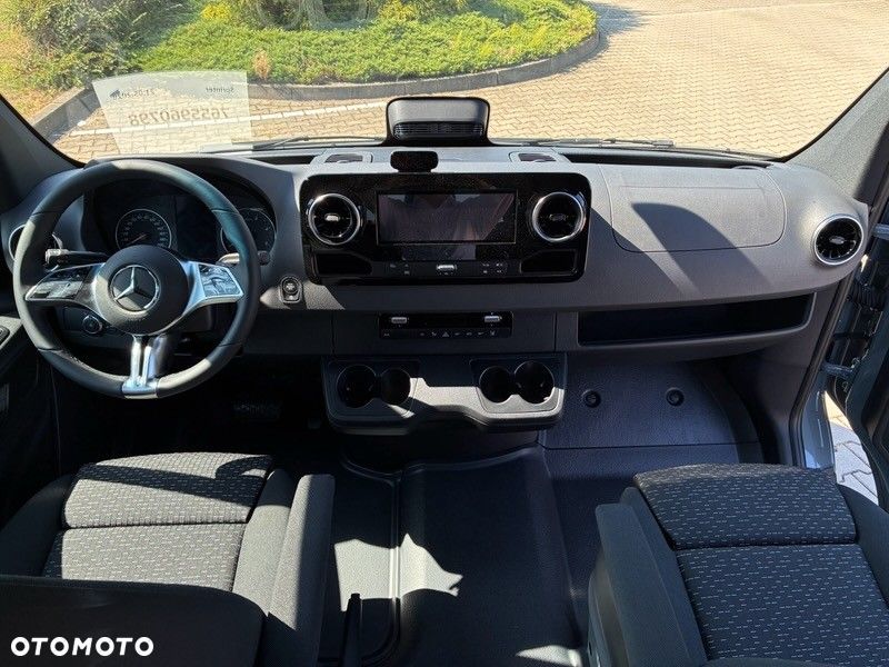 Mercedes-Benz Sprinter Standard BASE 9G-Tronic 907.233 - 14