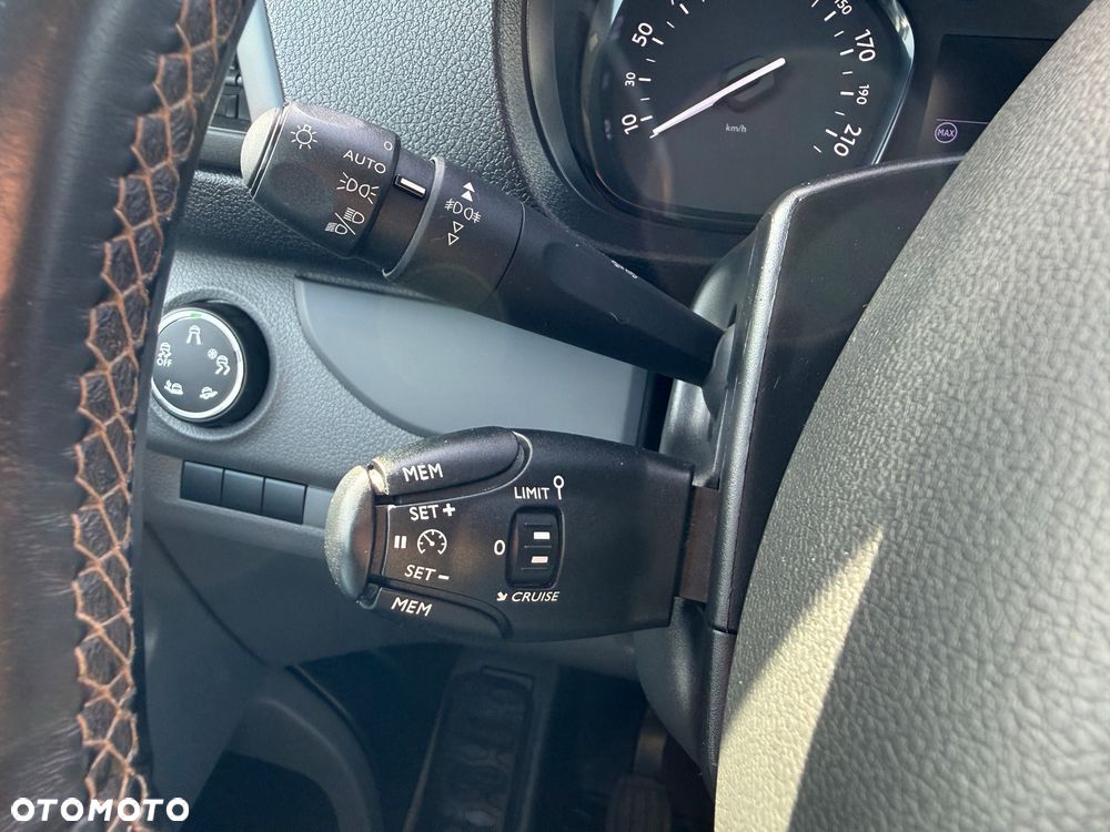 Fiat SCUDO L2 ŚREDNI/Manual/Klima/Navi/Kamera/Skórzana kierownica/bogata wersja/Niemcy - 26