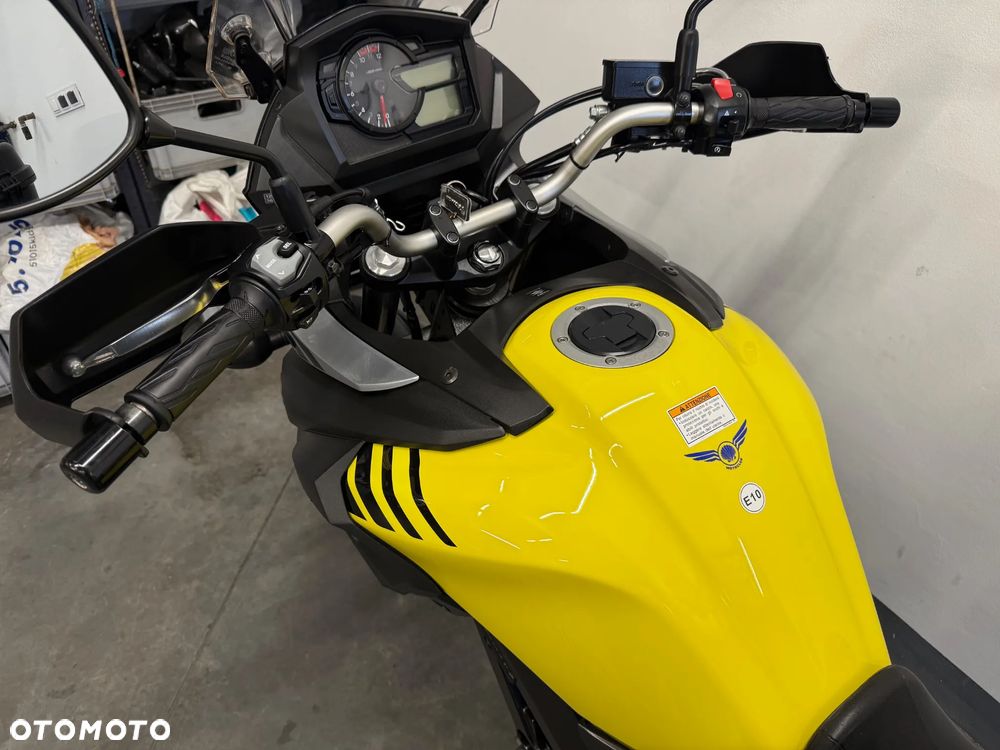 Suzuki V-STROM - 20