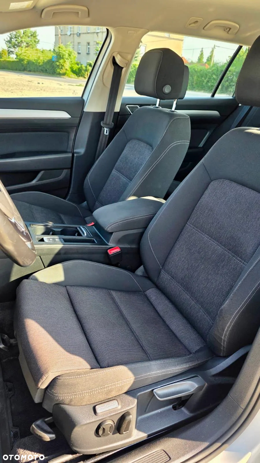 Volkswagen Passat 2.0 TDI BMT Comfortline - 12