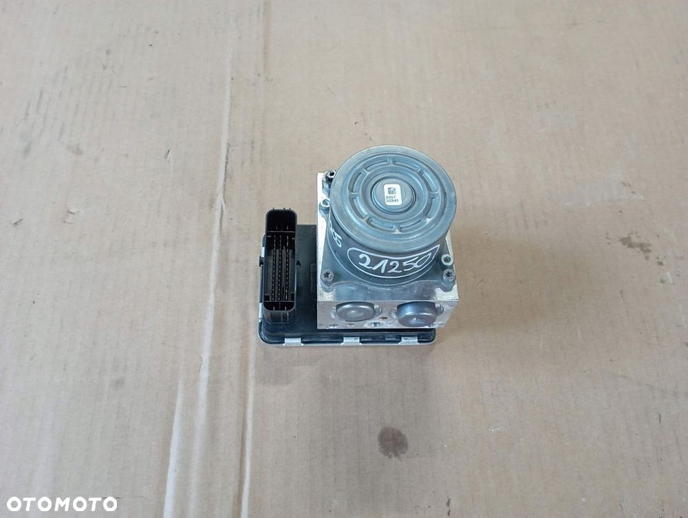MERCEDES W205 C KLASA 3.0 V6 POMPA ABS A2534310812 - 1