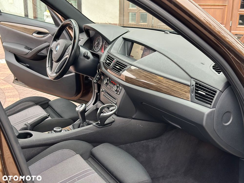 BMW X1 sDrive20d - 32