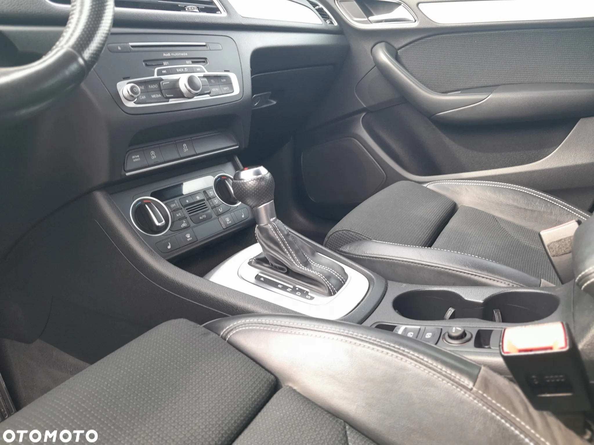Audi Q3 2.0 TDI Quattro S tronic - 24