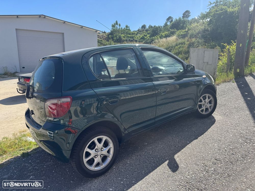 Toyota Yaris 1.0 Base - 3