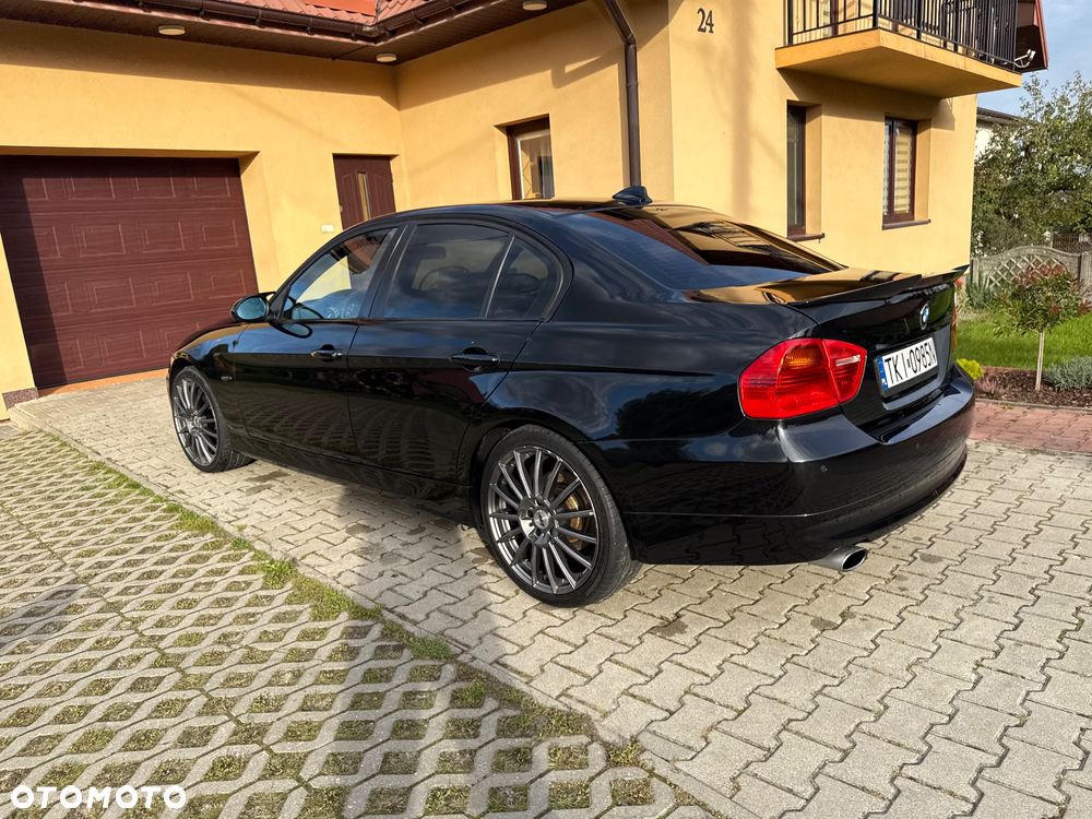 BMW Seria 3 320d DPF Touring - 27