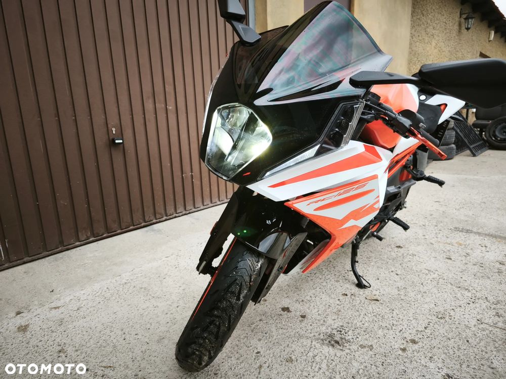 KTM RC 125 - 7