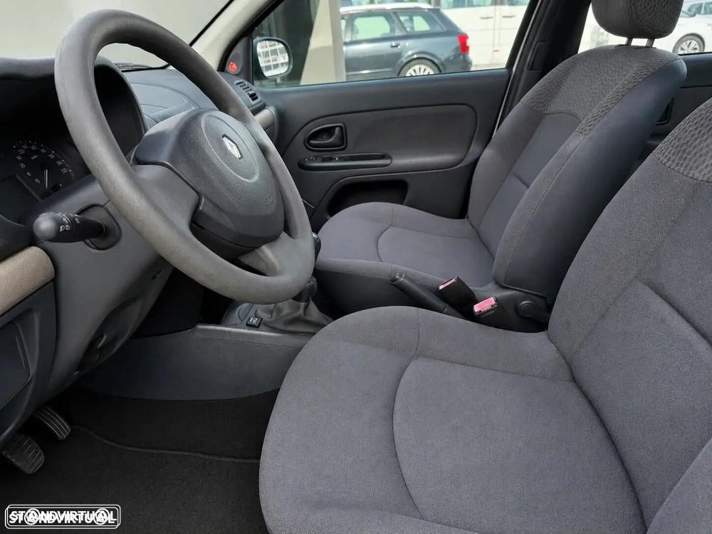Renault Clio 1.2 Expression - 7